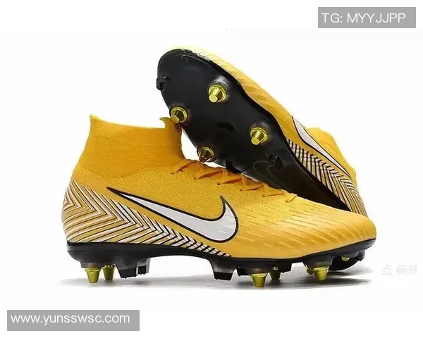 刺客12高帮足球鞋助力球星突破赛场极限全面提升速度与控制力